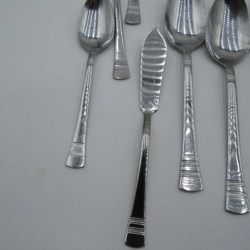 Pfaltzgraff Flatware Mix Lot 28 Pieces Sapphire Pattern Stainless Steel‎